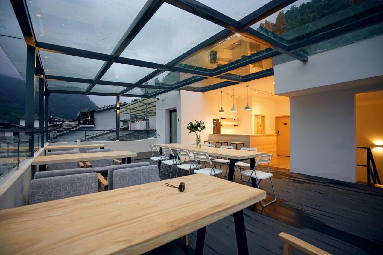 Travel Of Swan International Hostel Zhangjiajie Luaran gambar